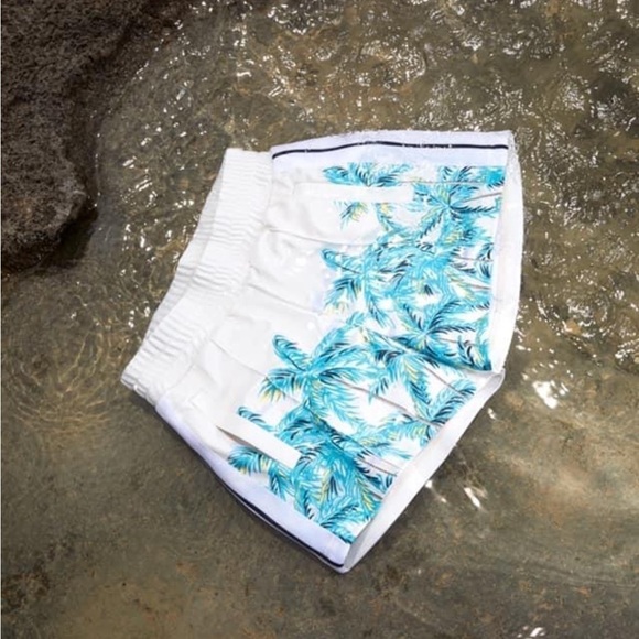 Palm Angels palm tree shorts Resort Capsule Exclusively in Porto Cervo - Picture 6 of 6